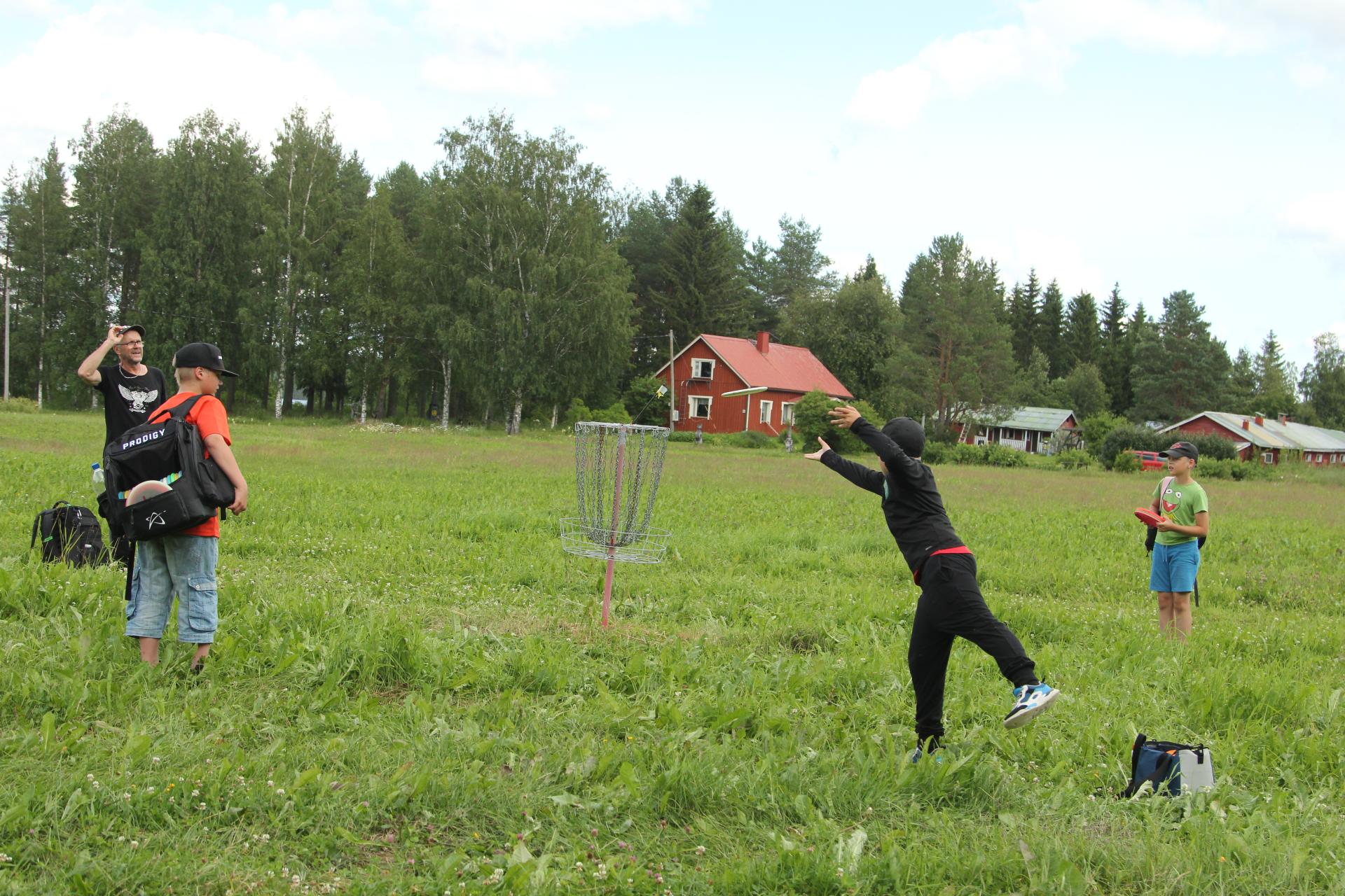 Förstillä on upeat maisemat.